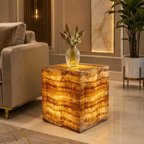 Honey onyx cube side - side, table